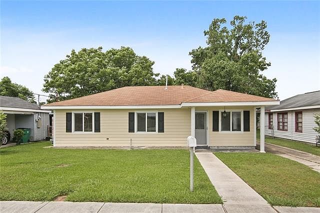 1st image of 2920 Claire Ave