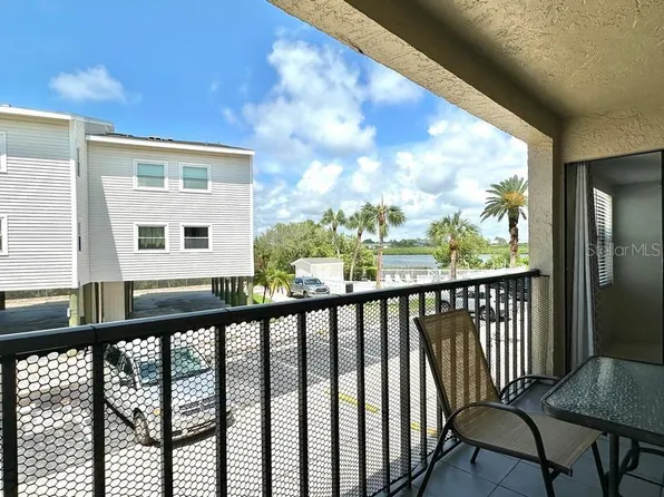 19725 Gulf Blvd APT 43, Indian Shores, FL 33785