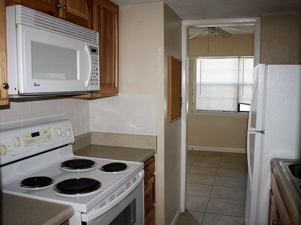 1st image of 311 Bluefish Dr APT 1