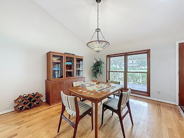 1055 Riverside Ridge Rd — Photo 28