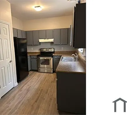 2045 Lois Pl NW — Photo 2