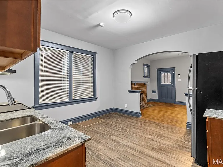 4040 Shreve Ave #B — Photo 9