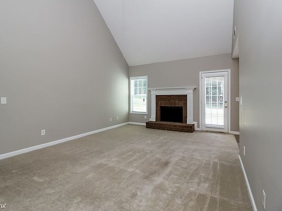 04-LivingRoom