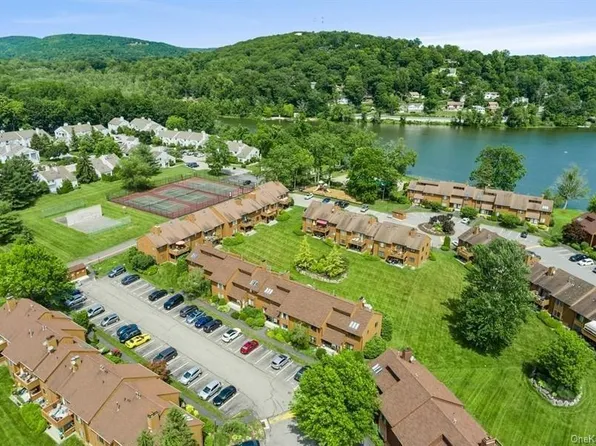 581 Panorama Drive, Mohegan Lake, NY 10547