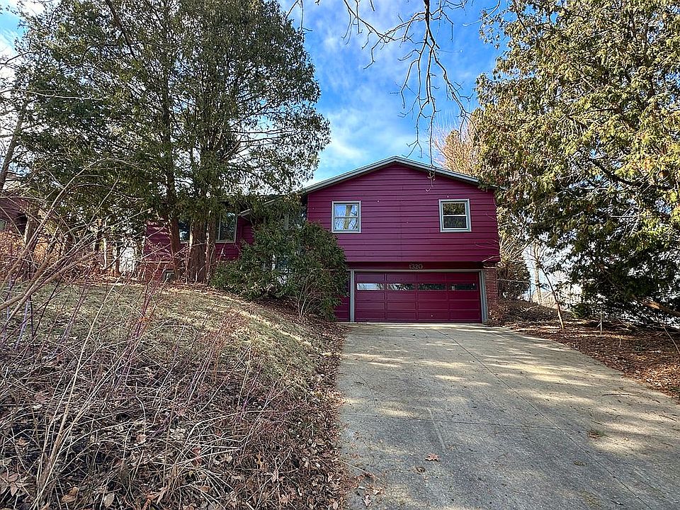 1st image of 1320 Highwood Dr NW