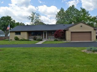 6243 Secor Rd, Lambertville, MI 48144