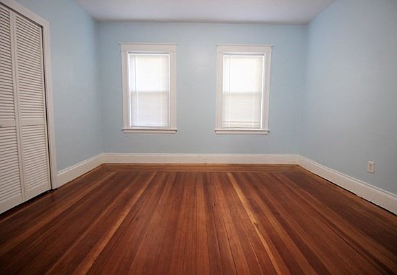 5th image of 29 Harrington Ave #1