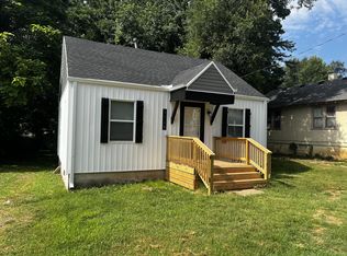 1126 W Hamilton St, Springfield, MO 65802