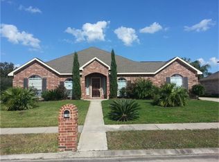 2106 Meadows Blvd, League City, TX 77573