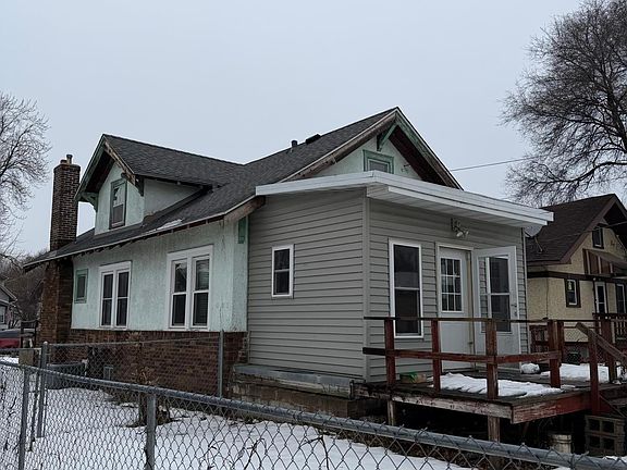 3rd image of 1700 Sheridan Ave N