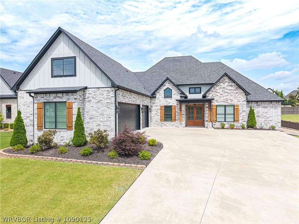 Primary listing photo