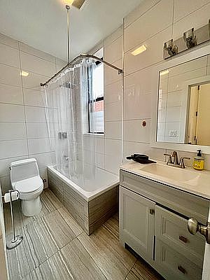 5th image of 329 Stuyvesant Ave #2B