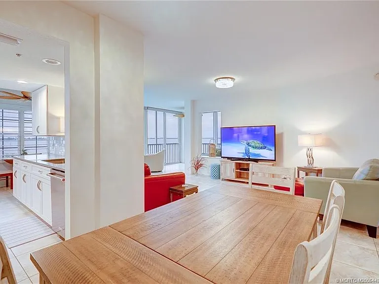 5750 NE Island Cove Way #3302 — Photo 29
