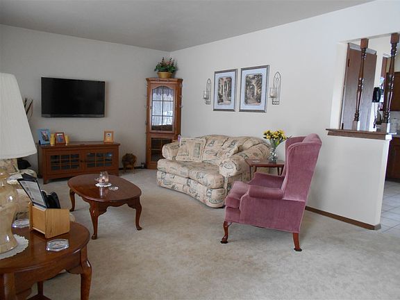 2nd image of 10470 Firefly Ct