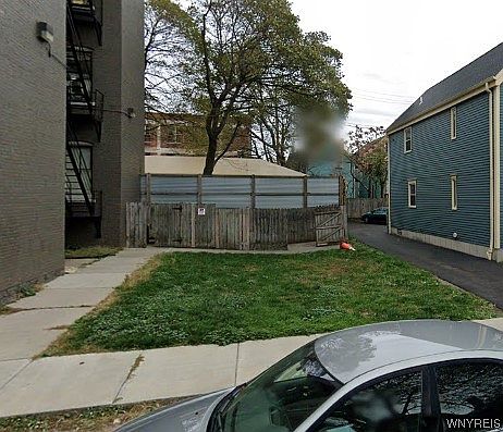 1st image of 79 Mariner St #14