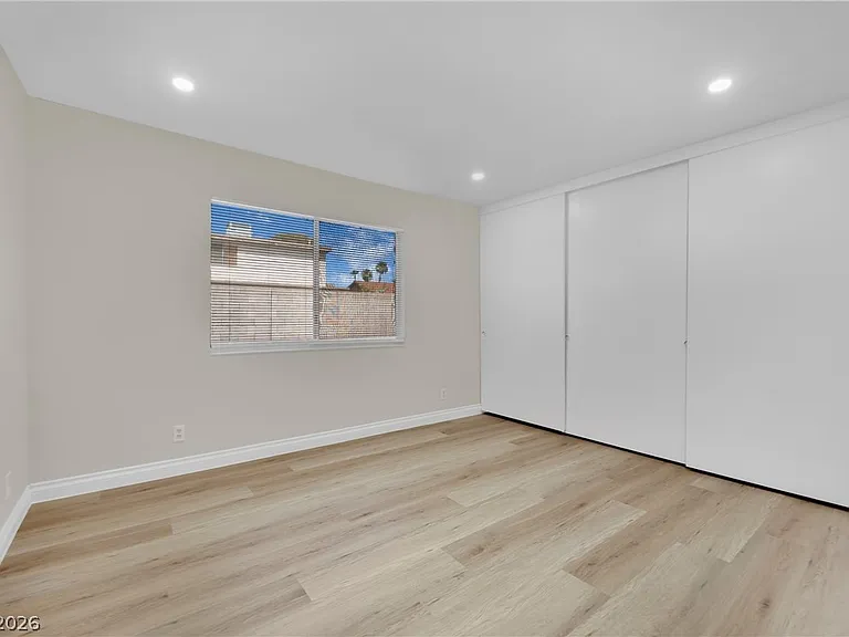 7156 Enterprise Dr — Photo 25