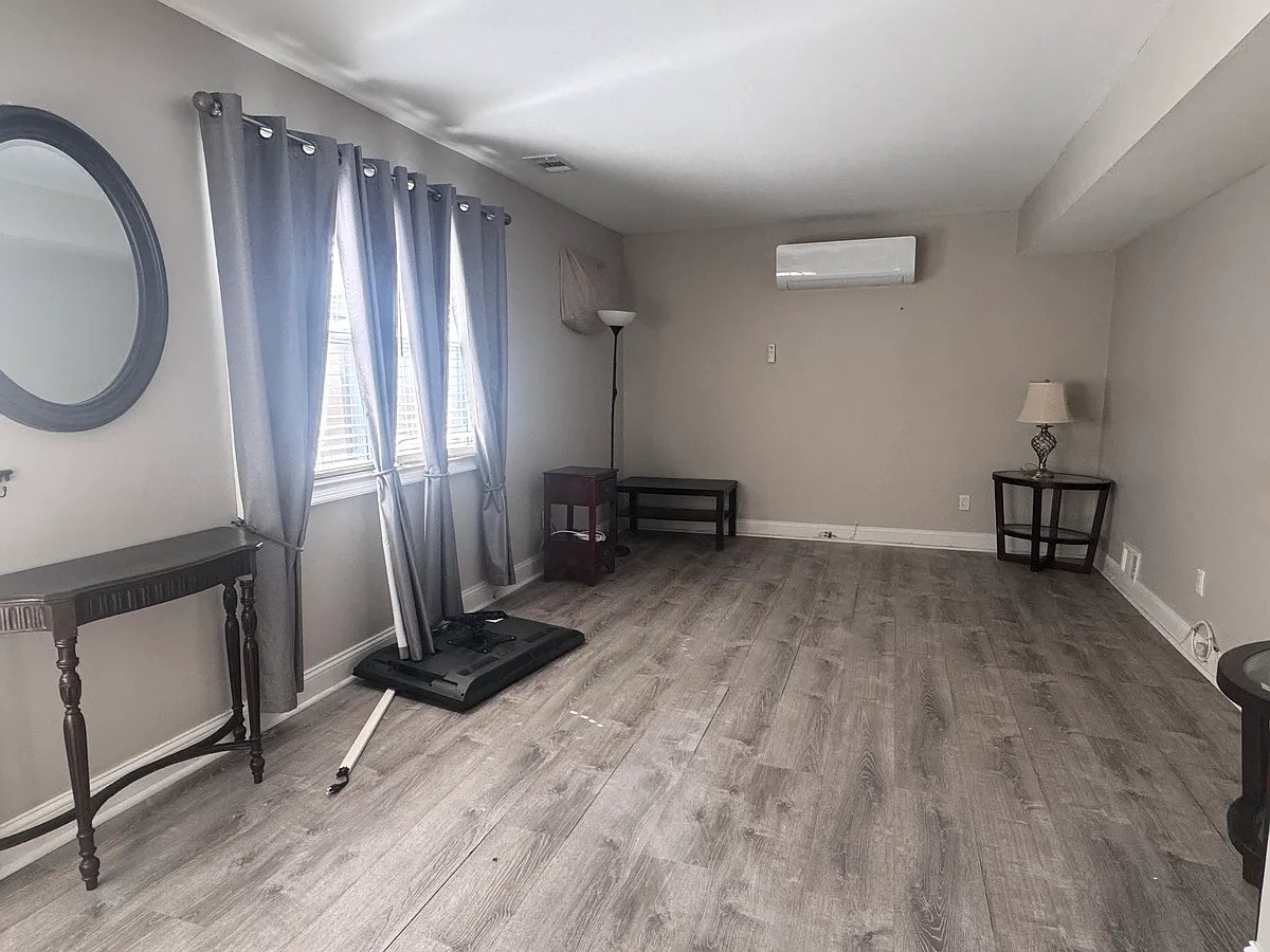 Building Photo - 764 Katan Ave #1