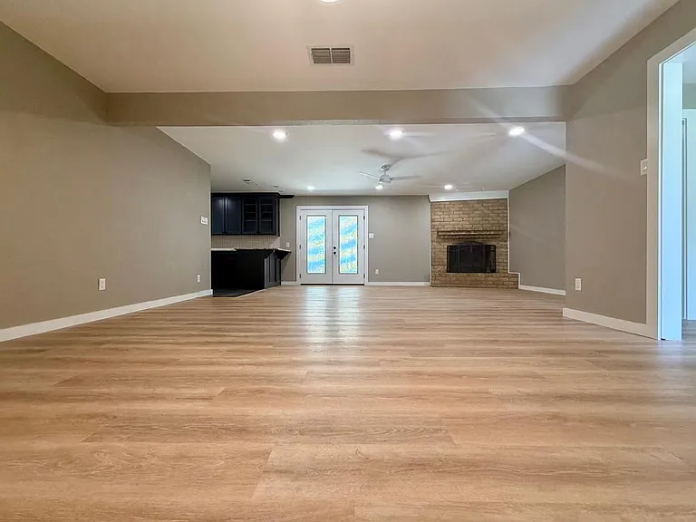 1005 Seminole Ln — Photo 5