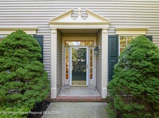 100 Nutmeg Ln #N100, Holmdel, NJ 07733