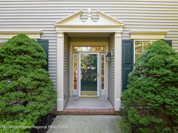 100 Nutmeg Lane #N100, Holmdel, NJ 07733