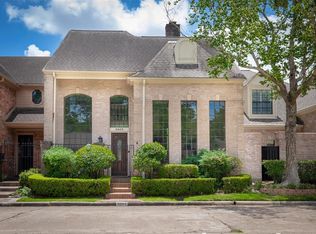 9559 Doliver Dr, Houston, TX 77063