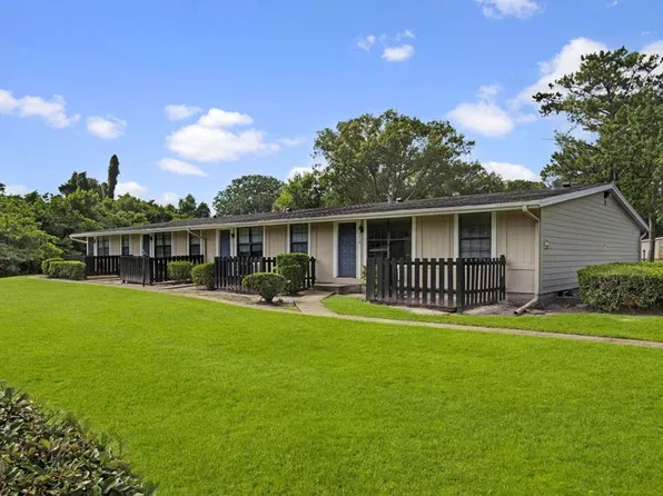 Branchwood Apartments