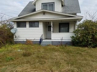 35 Riverside Dr, Woodbourne, NY 12788