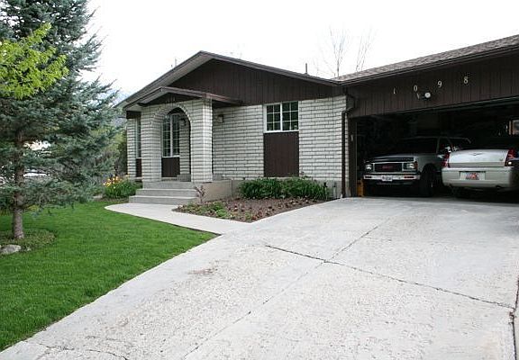 driveway from street