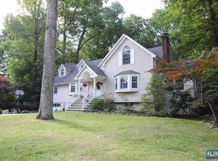493 Pines Lake Dr, Wayne, NJ 07470