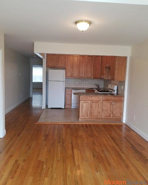 1st image of 4509 25th Ave #3