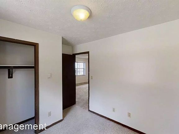 5th image of 344 Northwestern Ave #4