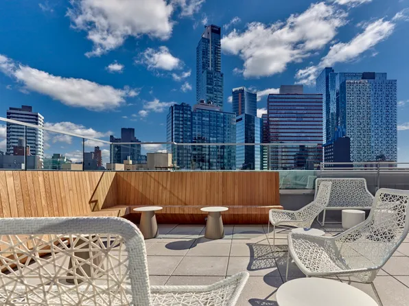 43-12 Hunter Street image 1 of 10