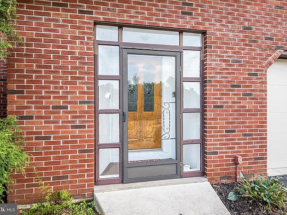 5th image of 2327 Whitetail Ct