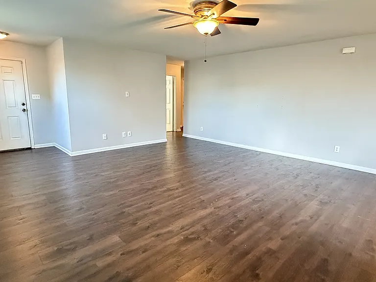144 Sagebrook Dr — Photo 4
