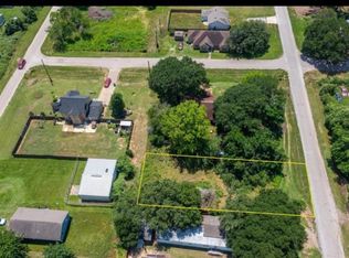 0 2nd St, Hempstead, TX 77445