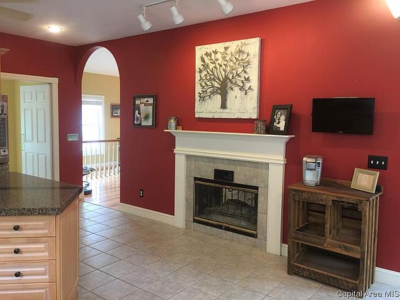 5th image of 16557 Grandview Dr
