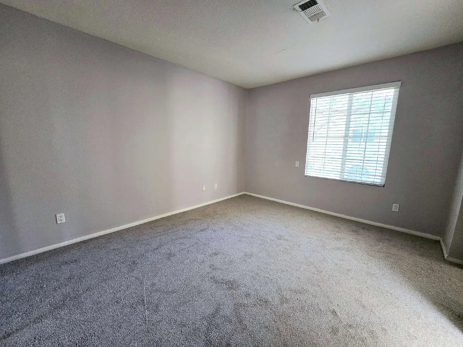 2 bed, 2.0 bath, 1061 sqft, $1,299 — Photo 3