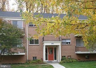 2nd image of 10619 Weymouth St APT 202