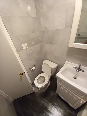 Rented by G Y B Realty Inc | media 1