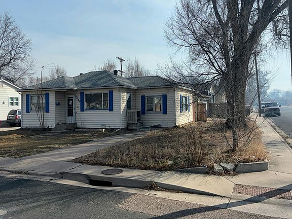 2nd image of 1016 32nd Ave