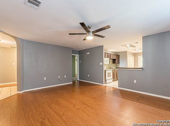 5th image of 4111 Camfield