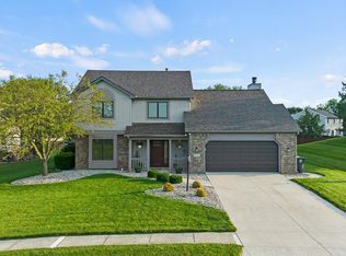 1706 Broken Oak Rd, Fort Wayne, IN 46818