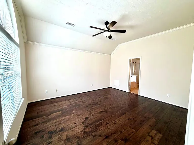 7018 Paradise Park Bnd — Photo 11