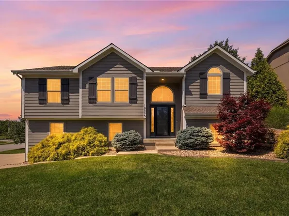 19505 W 110th St, Olathe, KS 66061
