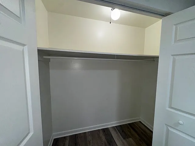 920 Rosewood Dr — Photo 11