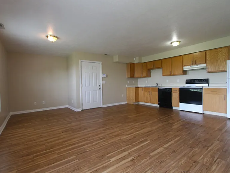 Fox Brook Apartments — Photo 7