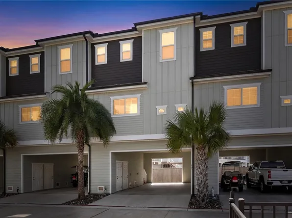 1701 S Station St #402, Port Aransas, TX 78373