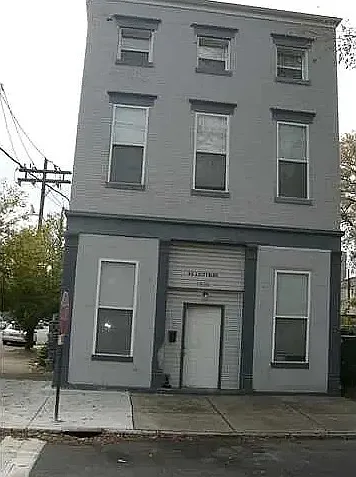 1700 Magazine St #4