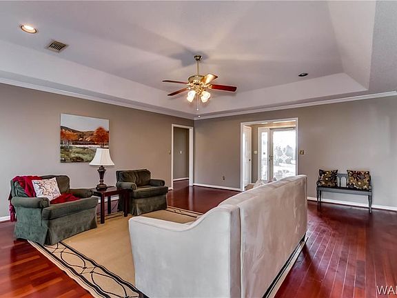 4th image of 7201 Crab Apple Cir