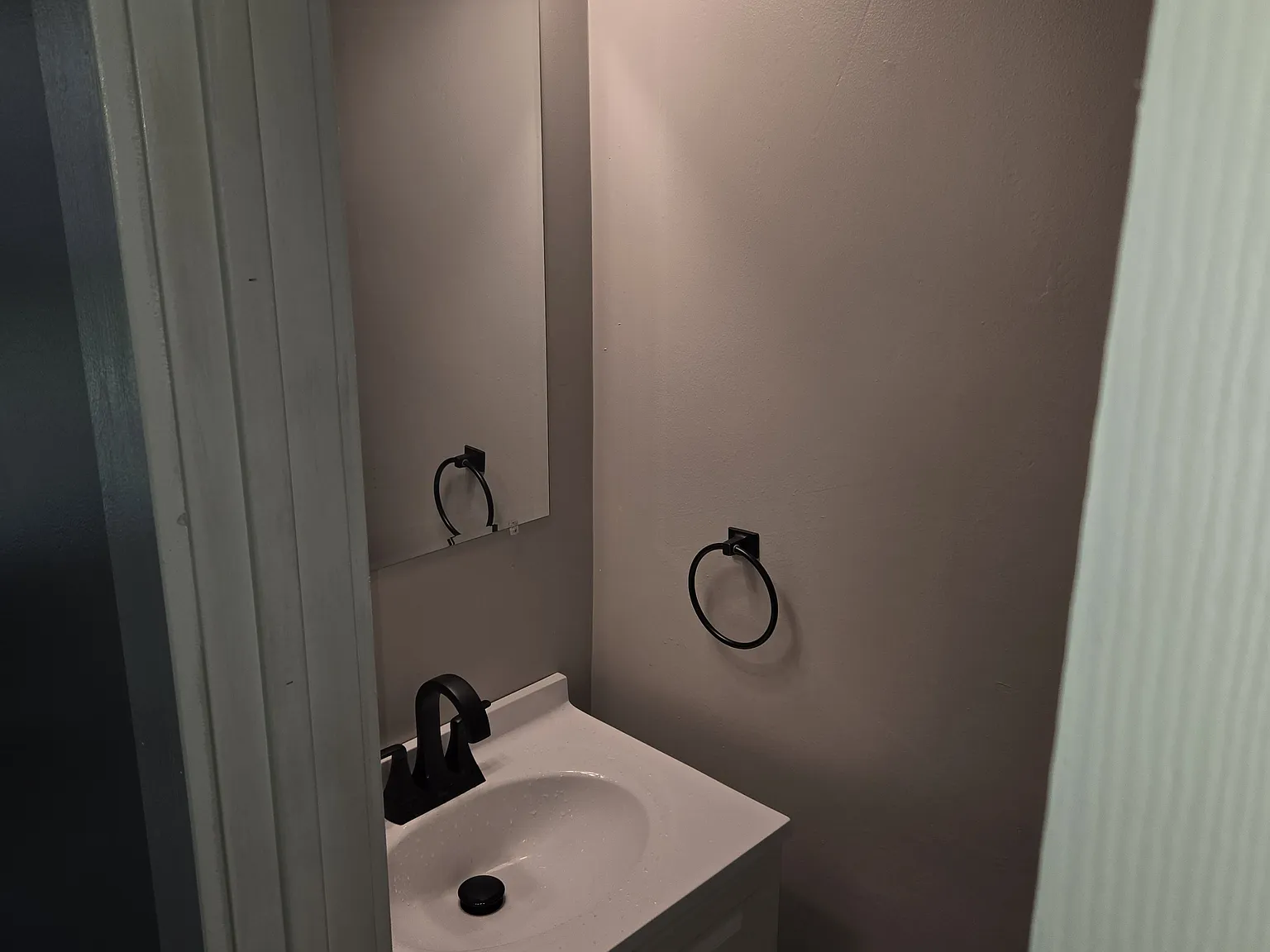 3 bed, 1.5 bath, 1200 sqft, $1,790 — Photo 1